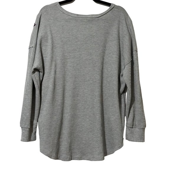 Woman Within size L gray with purple embroidered floral thermal weave top FLAW - Picture 4 of 8